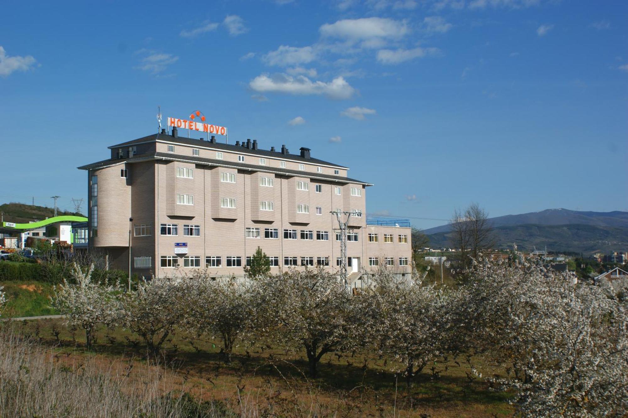 Hotel Novo Ponferrada Extérieur photo