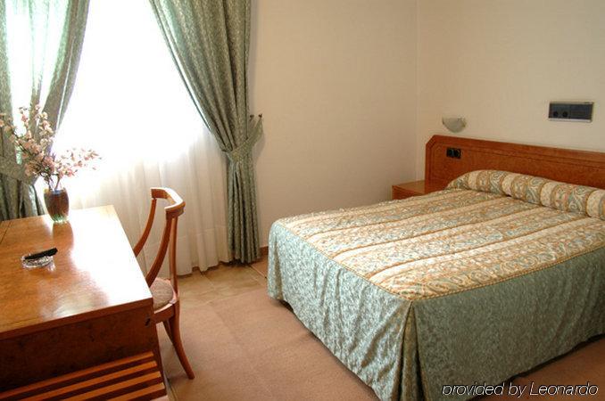 Hotel Novo Ponferrada Chambre photo
